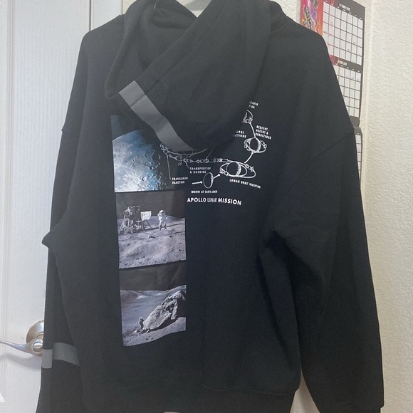 Brand New H&M Hoodie - Picture 2 of 3